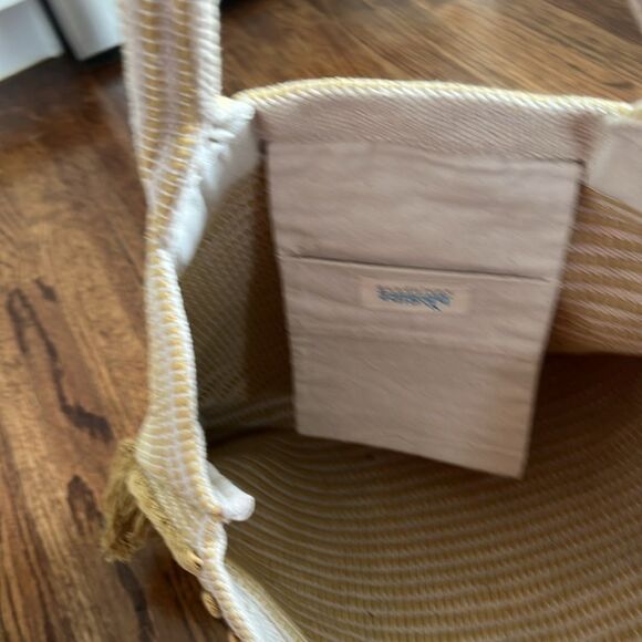 Guadalupe Design Allegra Tote Bag in Mustard - Picture 4 of 4